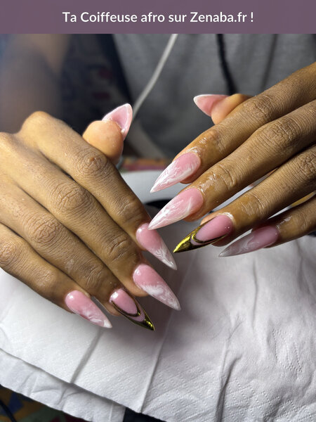 vividnaomie16400