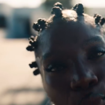 Bantu Knots (ou caca cabri) Doechii