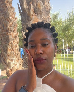 Bantu knots 