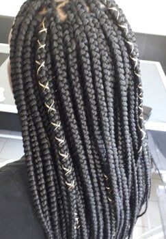 Box Braids mi-dos (moyen) FEMME