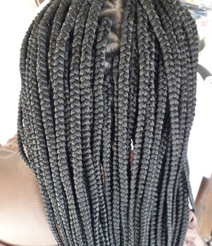 Box Braids mi-dos (moyen) FEMME