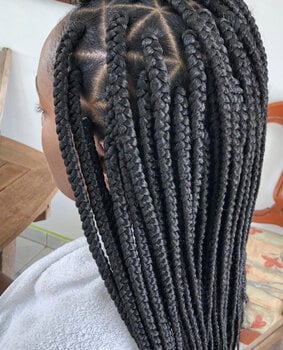 Box Braids mi-dos (moyen) FEMME