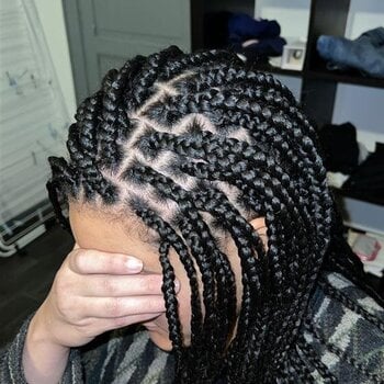 Box braids (tresses avec rajouts)