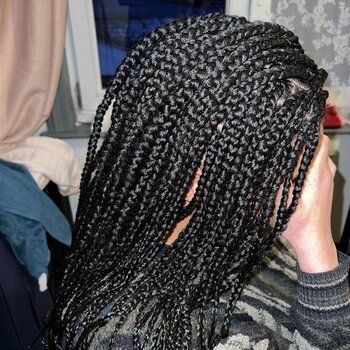 Box braids (tresses avec rajouts)