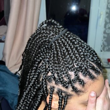 Box braids (tresses avec rajouts)