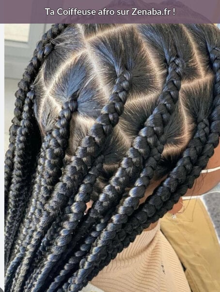 Box braids_longues_épaisseurs moyennes_femme_sur_cheveux frisés