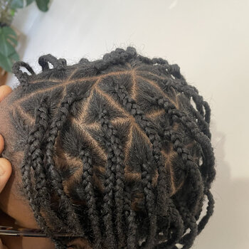 Braids triangulaires sans rajouts 