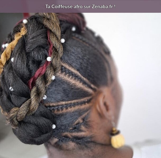 Coiffure de demoiselle d'honneur (mariage)