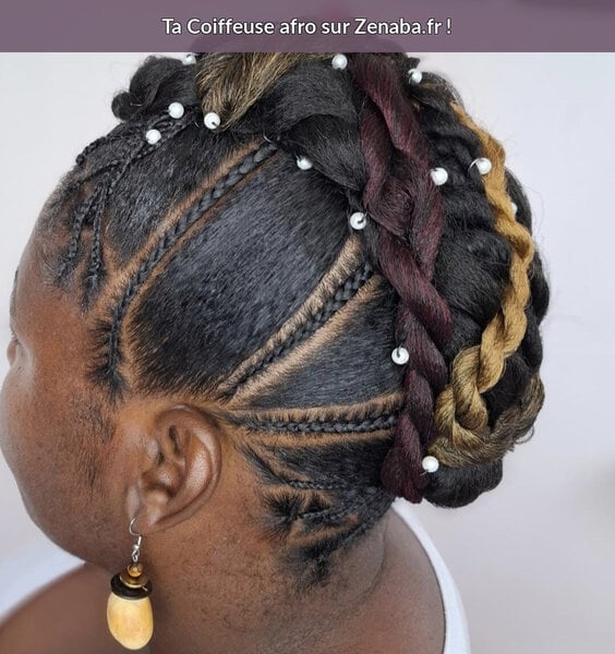 Coiffure de demoiselle d'honneur (mariage)