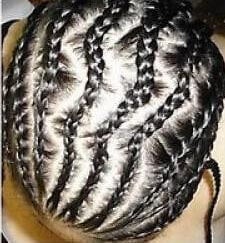 Coiffure tresses collées