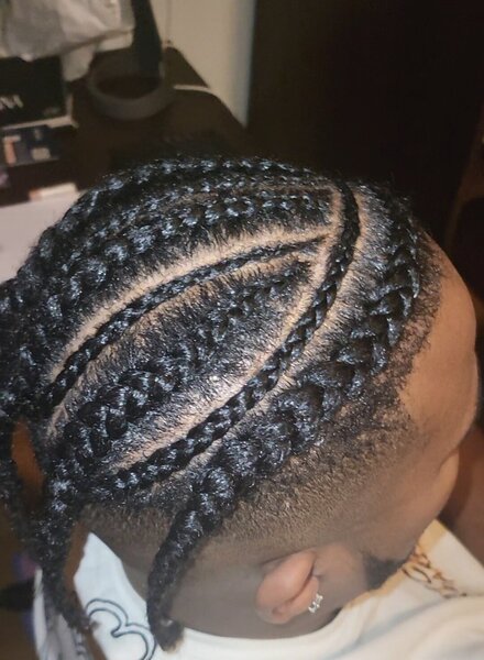 Cornrows sur demi-tête 
