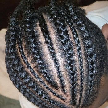 Cornrows sur demi-tête 