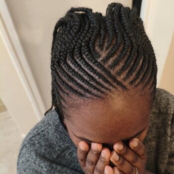 Demi pompon- afro puff