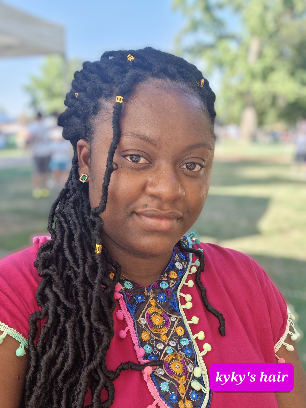 fausse-looks-kyky-coiffure-afro-sur-paris-marne-la-vallee