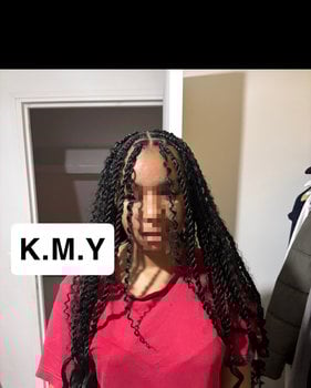 Island twist with curls 