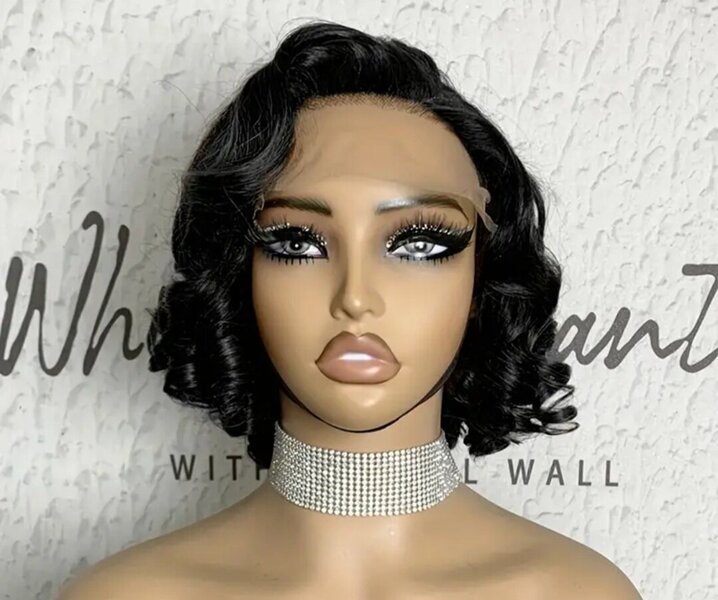 Je vends de très belle perruque brésilienne 100% cheveux humain à petit prix. De 10 à 30 pouces