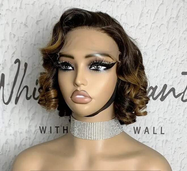 Je vends de très belle perruque brésilienne 100% cheveux humain à petit prix. De 10 à 30 pouces