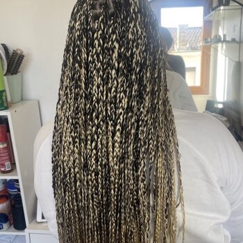 Knoless braids