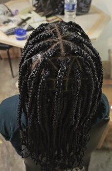 Knoless braids 