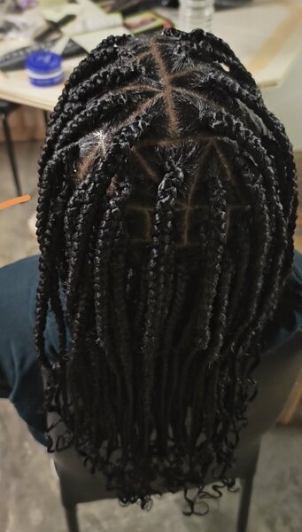 Knoless braids 