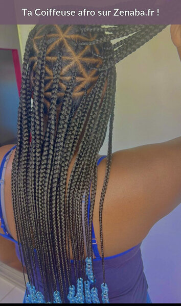 Knotless Braids avec fleur et perles