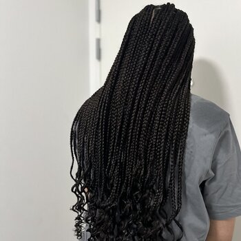 Knotless braids bouclés