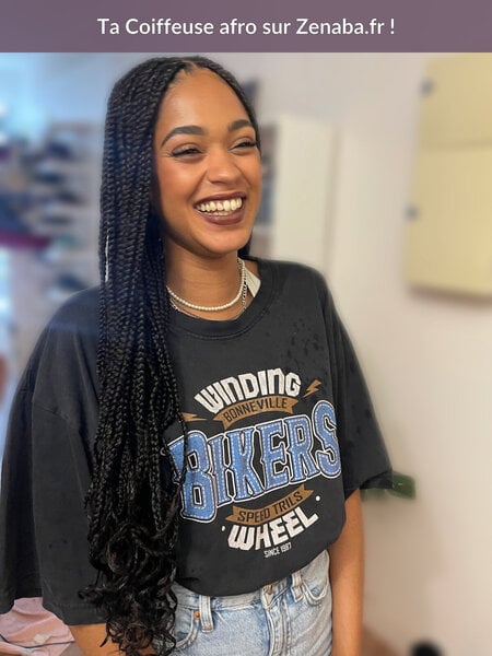 Knotless Braids longues avec pointes bouclées.