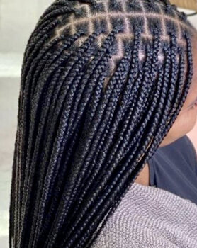 Knotless braids longues et fines