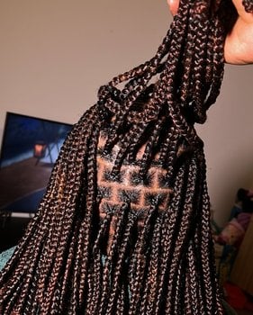 Knotless braids