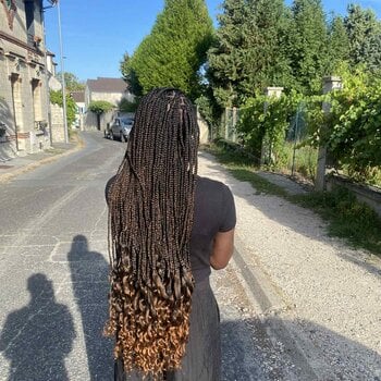 Knotless braids 