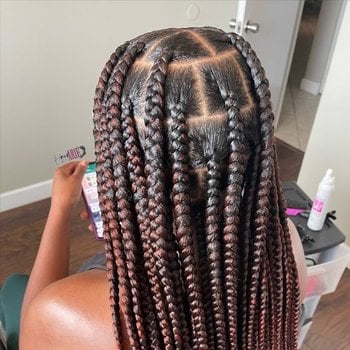 Knotless braids 