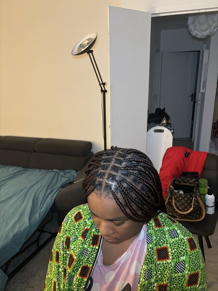 Knotless braids