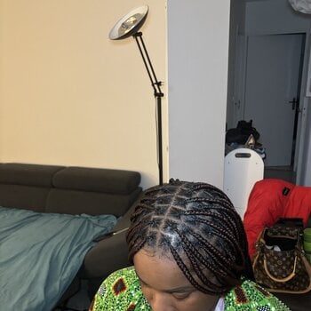 Knotless braids