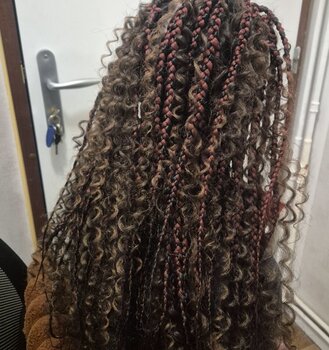 Knotless braids