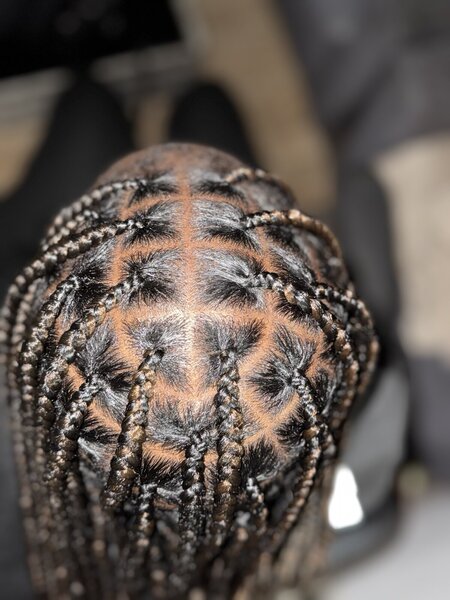 Knotless braids