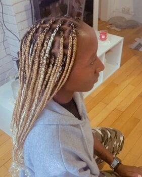 Knotless braids