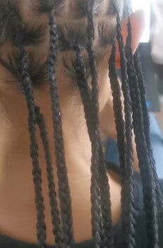 Knotless braids