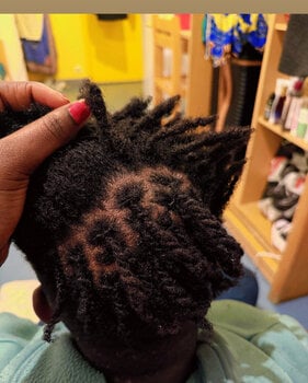 Knotless