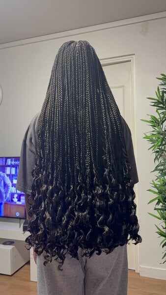 Knotless