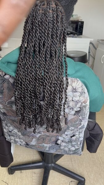 Knotless