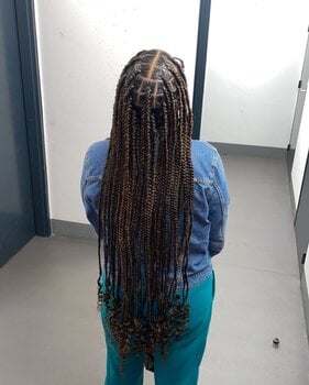 Knowless braids