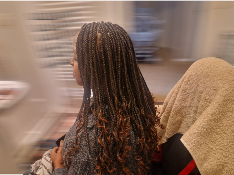 Knowless braids