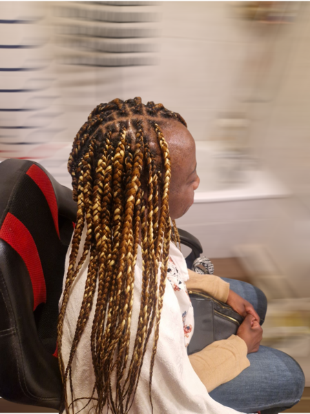 Knowless braids