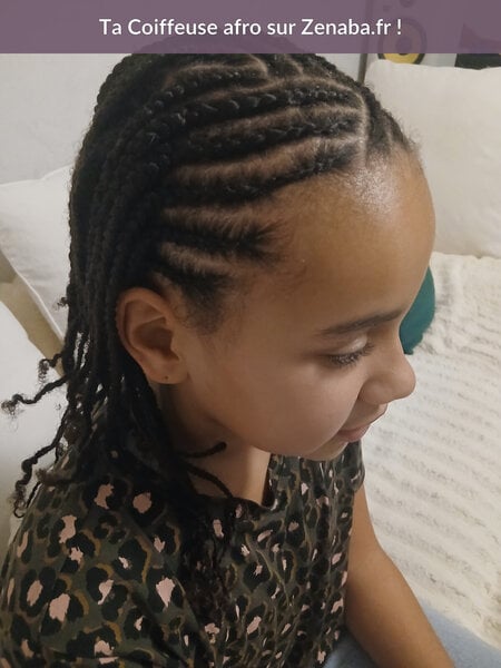 Nattes collées avant / tresses à l'arrière