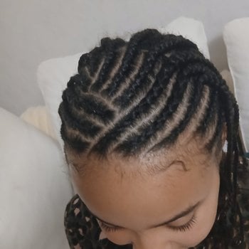 Nattes collées avant/ tresses a l'arrière