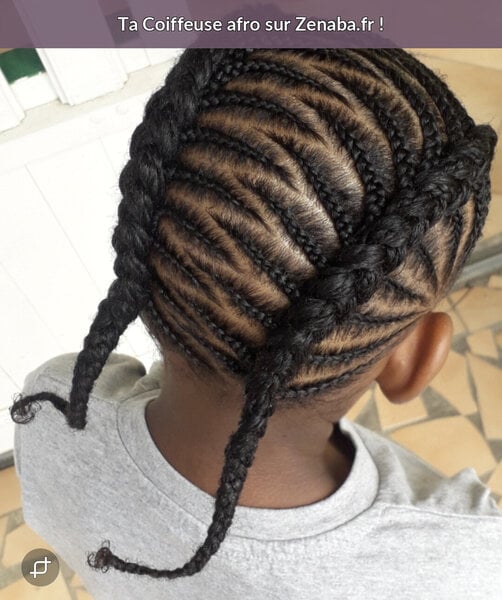 Nattes collées avec design (enfant)