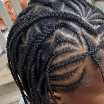 Nattes collées avec design (enfant)