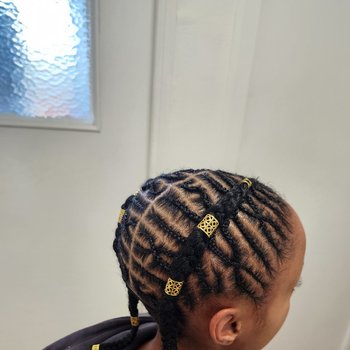 Nattes collées avec motifs 
