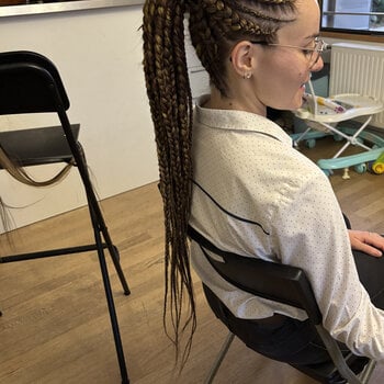 Nattes collées avec rajout ponytail