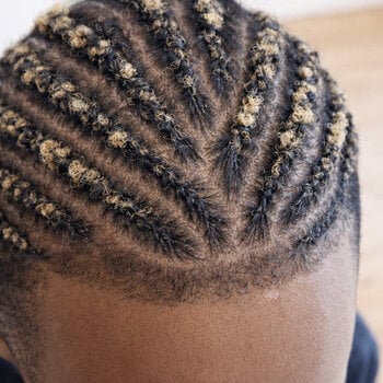Nattes collées avec rajout pour homme